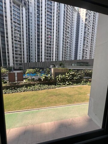 2 BHK Apartment For Rent in Kalpataru Immensa F, Kolshet Road