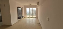 3 BHK + Servant Room Apartment For Rent in DLF The Skycourt