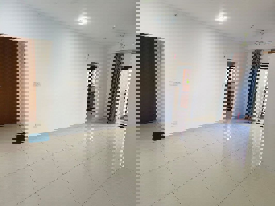 2 BHK + Pooja Room Apartment For Rent in Goyal Orchid Piccadilly