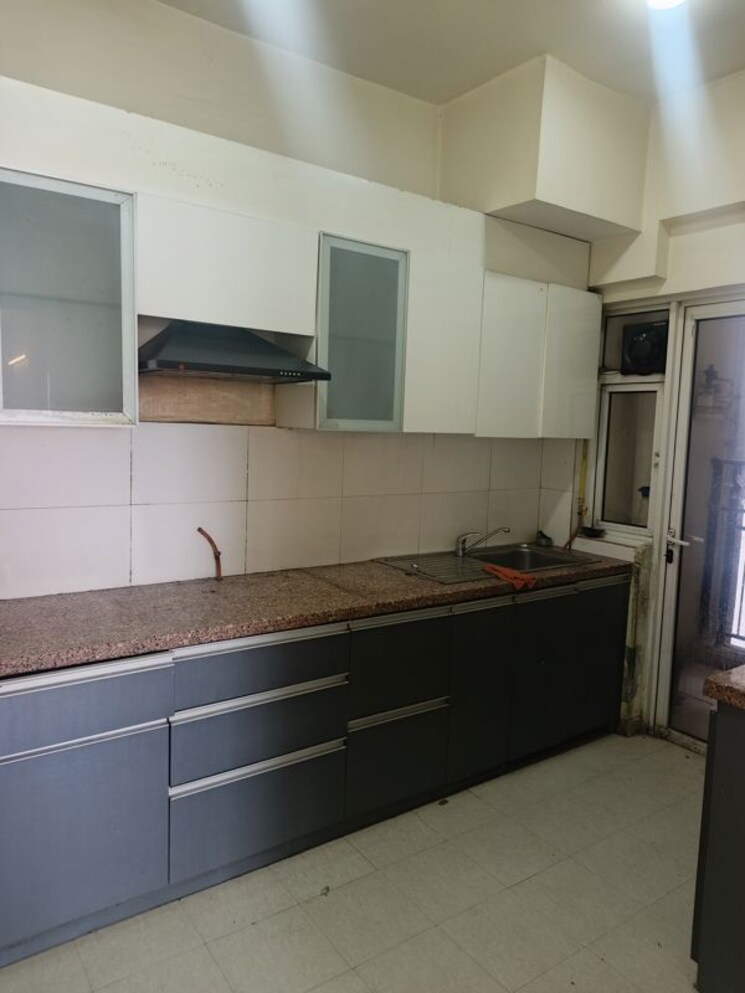 Kitchen, moti nagar 3 Bedroom 1568 Sq.Ft. Apartment In Moti Nagar Delhi 9773796