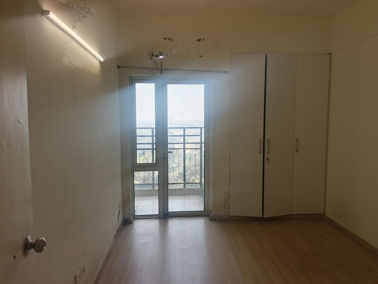 Room, moti nagar 3 Bedroom 1568 Sq.Ft. Apartment In Moti Nagar Delhi 9773796
