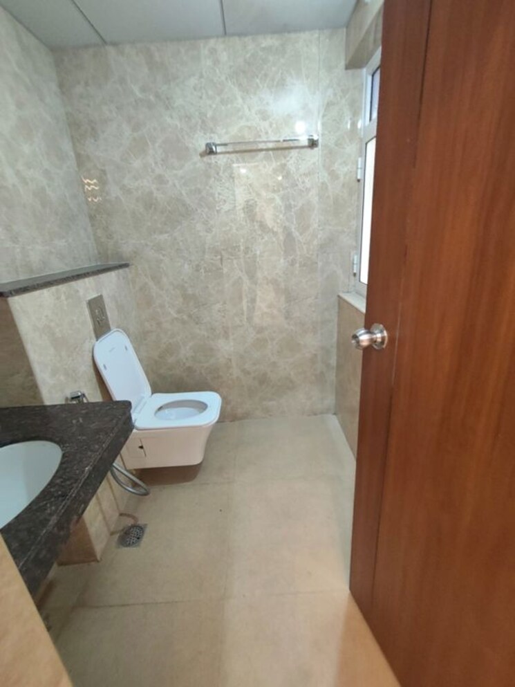 Bathroom, team-4-nyla 3 Bedroom 1400 Sq.Ft. Apartment In Miyapur Hyderabad 9773811