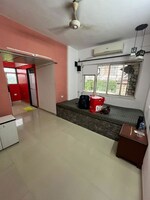 1 Rk  300 Sq.Ft. Apartment in Satellite Garden