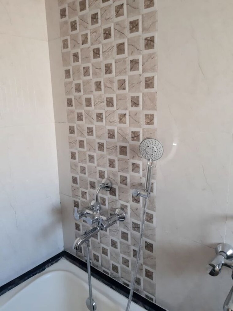 Bathroom, pundag 3 Bedroom 1925 Sq.Ft. Apartment In Pundag Ranchi 9773827