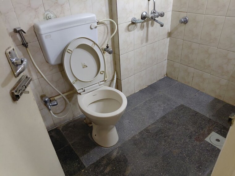 Bathroom, satellite-garden 2 Bedroom 875 Sq.Ft. Apartment In Goregaon East Mumbai 9773866