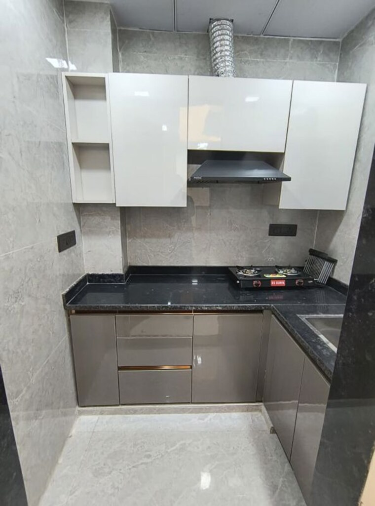 Kitchen, sector 42 1 RK 400 Sq.Ft. Builder Floor In Sector 42 Gurgaon 9773961