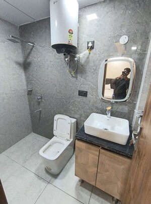 Attached Bathroom in 1 RK Builder Floor at Sector 42 – for Rent