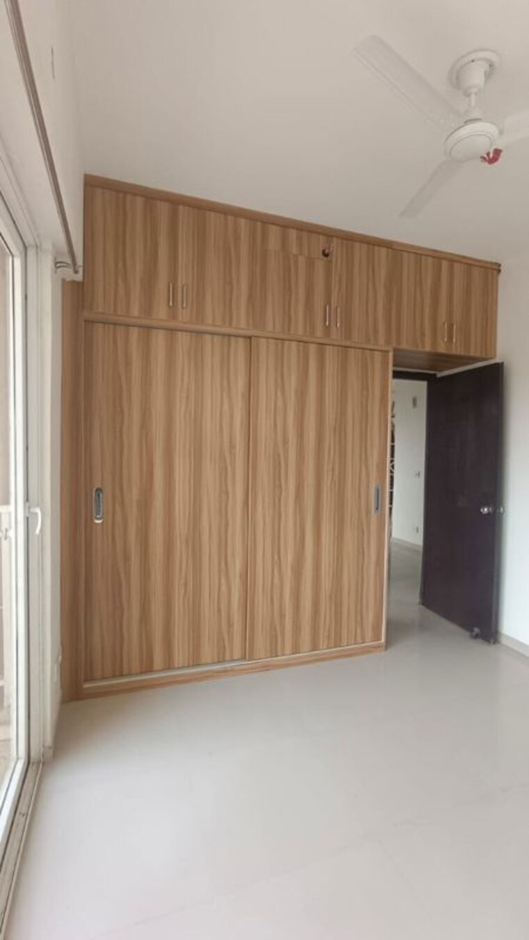 Room, mahagun-mywoods 2 Bedroom 960 Sq.Ft. Apartment In Sector 16c Greater Noida Greater Noida 9774010