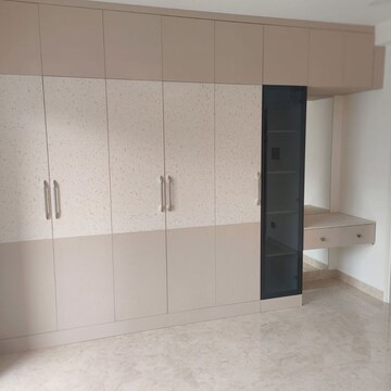 Room in 3.5 BHK Apartment at Anuhar Rami Reddy Towers, Manikonda – for Rent