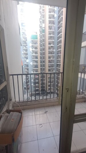 Balcony in 2.5 BHK Apartment at Panchsheel Greens II, Sector 16 Greater Noida – for Rent