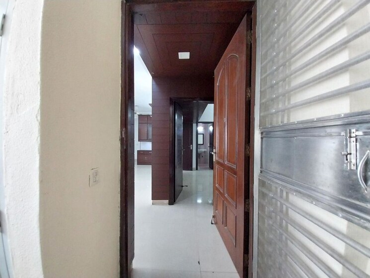 undefined, purvanchal-royal-park 3 Bedroom 1725 Sq.Ft. Apartment In Sector 137 Noida 9774069