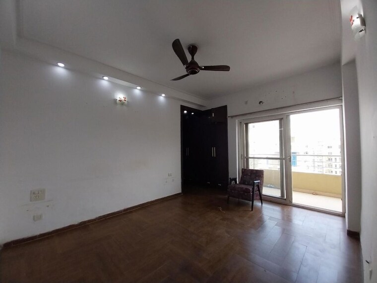 Room, purvanchal-royal-park 3 Bedroom 1725 Sq.Ft. Apartment In Sector 137 Noida 9774069
