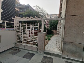 4 BHK Builder Floor – Exterior View View at Unitech South City II, Sector 50 - for Sale