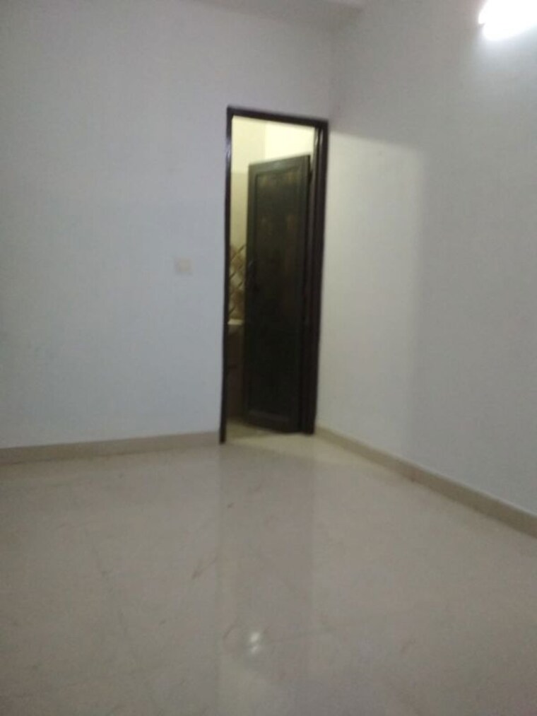 Room, neb sarai 1 Bedroom 450 Sq.Ft. Builder Floor In Neb Sarai Delhi 9774122