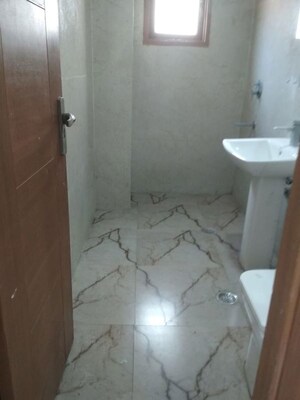 Bathroom in 1 BHK Builder Floor at Neb Sarai – for Rent