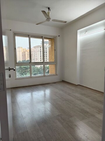 2.5 BHK Apartment For Rent in Hiranandani Canary, Ghodbunder Road