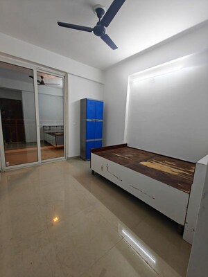 Room in 3 BHK Apartment at ROF Amaltas, Sector 92 – for Rent