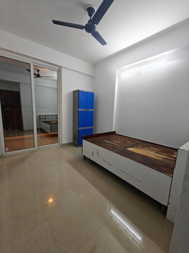 Room, rof-amaltas 3 Bedroom 745 Sq.Ft. Apartment In Sector 92 Gurgaon 9772504