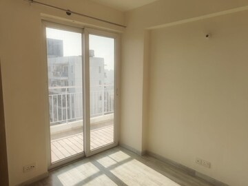 Room in 4 BHK Apartment at CHD Avenue 71, Sector 71 – for Rent