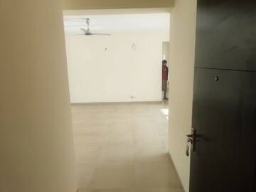 Room in 4 BHK Apartment at CHD Avenue 71, Sector 71 – for Rent
