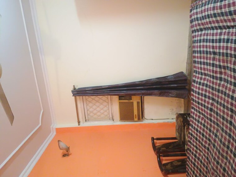 Room, malviya nagar 3 Bedroom 1000 Sq.Ft. Builder Floor In Malviya Nagar Delhi 9774167