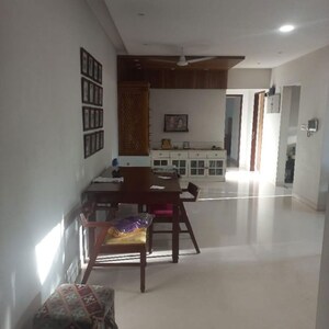 3 BHK Apartment For Rent in DLH Orchid, Lokhandwala Complex
