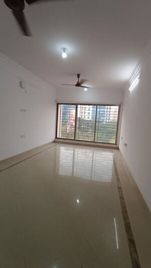 Room in 3 BHK Apartment at Raheja Solitaire, Goregaon West – for Sale
