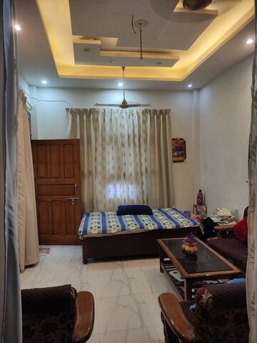Bedroom in 2 BHK Villa at Gomti Nagar – for Rent