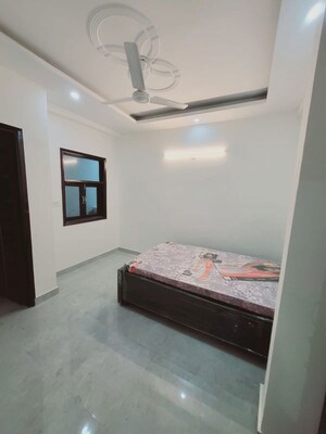1 BHK Builder Floor For Rent in Saket