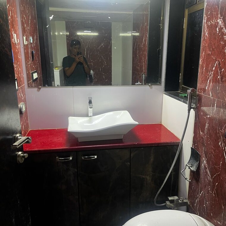 Bathroom, aarey colony Pg For Girls In Aarey Colony 9774211
