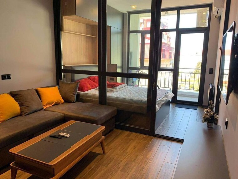 Bedroom, safdarjung enclave 4 Bedroom 180 Sq.Yd. Builder Floor In Safdarjung Enclave Delhi 9774217