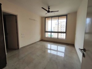 Room in 3 BHK Apartment at Hiranandani Annora, Ghodbunder Road – for Rent