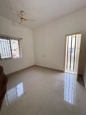 Room in 2 BHK Apartment at Kasturi Nagar – for Rent