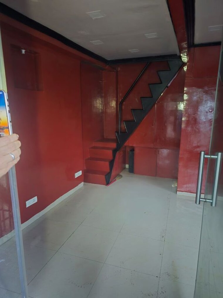 undefined, carter-apatment Commercial Shop 400 Sq.Ft. In Pali Hill Mumbai 9774232