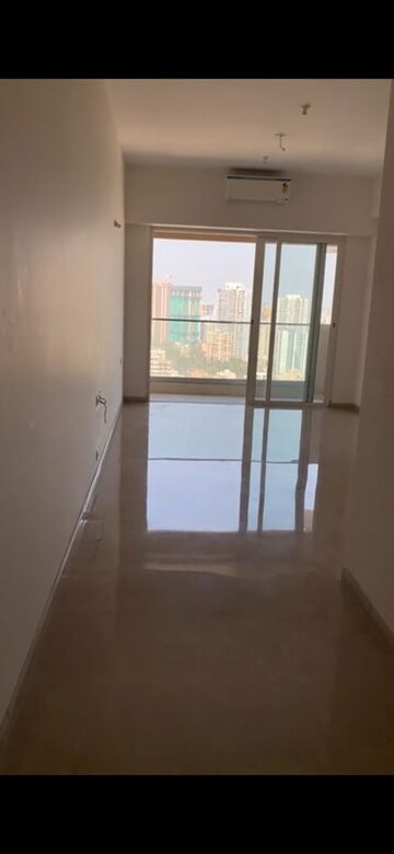 2 BHK Apartment For Sale in Kalpataru Radiance, Goregaon West
