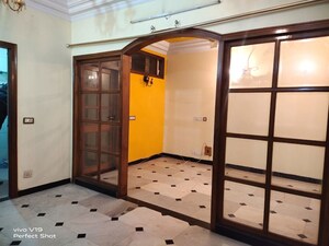 Room in 3 BHK Builder Floor at Kailash Hills – for Rent