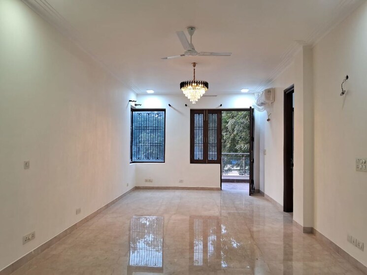 undefined, hemkunt colony 3 Bedroom 2500 Sq.Ft. Builder Floor In Hemkunt Colony Delhi 9774255