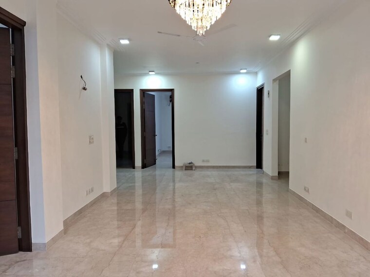 Room, hemkunt colony 3 Bedroom 2500 Sq.Ft. Builder Floor In Hemkunt Colony Delhi 9774255