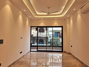 Room in 3 BHK Builder Floor at Greater Kailash I – for Sale