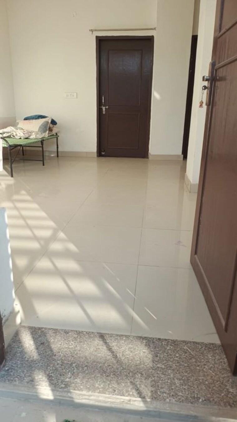 Room, mayfield garden 2 Bedroom 980 Sq.Ft. Builder Floor In Mayfield Garden Gurgaon 9774206