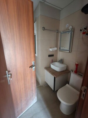 Bathroom in 3 BHK Builder Floor at Central Park Flower Valley Aqua Front Towers, Sohna Sector 33 – for Rent