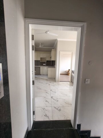 3 BHK Builder Floor For Rent in Central Park Flower Valley Aqua Front Towers, Sohna Sector 33