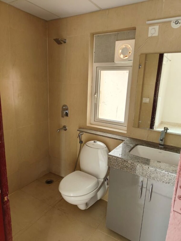 Bathroom, central-park-flower-valley-aqua-front-towers 3 Bedroom 1789 Sq.Ft. Builder Floor In Sohna Sector 33 Gurgaon 9774300