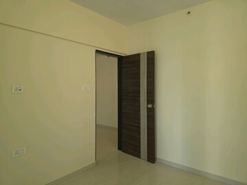 Room in 2 BHK Apartment at Dharavi – for Sale