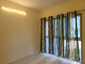 Bedroom in 2 BHK Apartment at Dharavi – for Sale