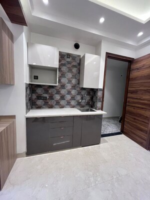 Kitchen in 1 BHK Builder Floor at Sector 52 – for Rent