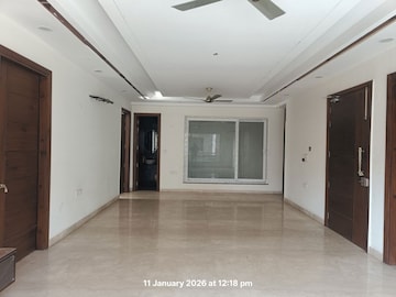 Living Room in 3.5 BHK Builder Floor at SS Mayfield Gardens, Sector 51 – for Sale