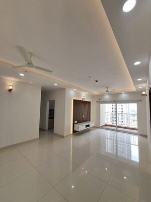 Room in 2 BHK Apartment at Prestige Finsbury Park Hyde, Bagaluru – for Rent