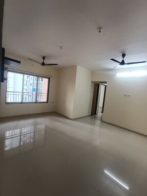 2 BHK Apartment For Rent in Rajendra Dolphin Tower, Malad West
