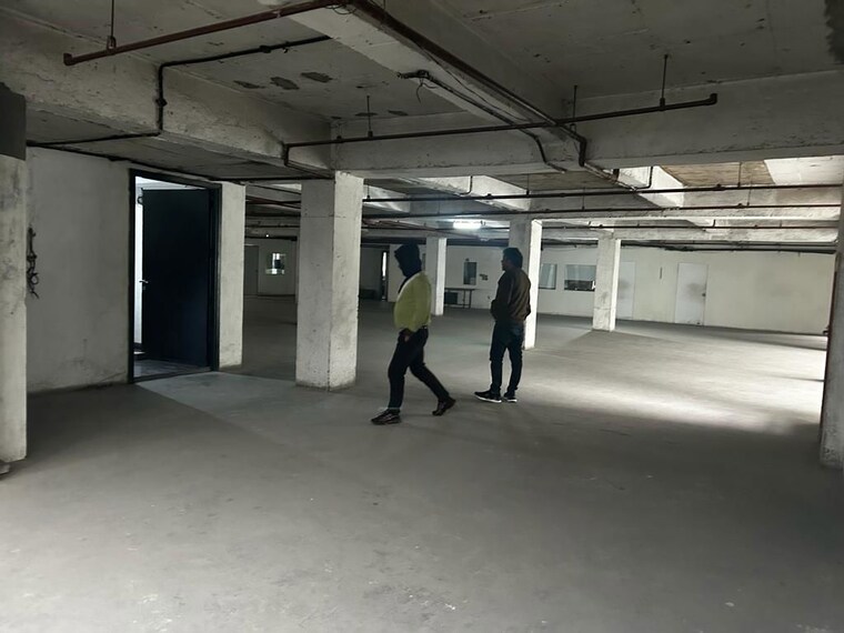  Parking, ecotech 11 greater noida Commercial Warehouse 53000 Sq.Ft. In Ecotech 11 Greater Noida Greater Noida 9774398